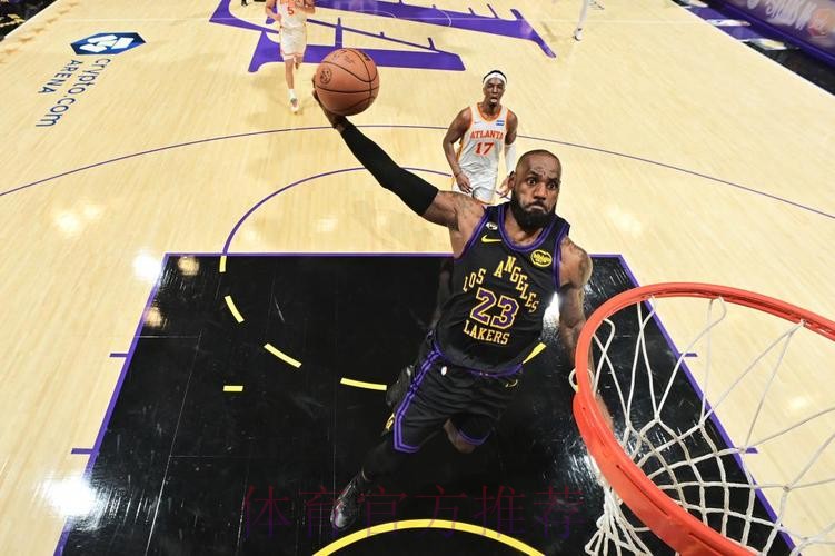 詹姆斯31+9+10 湖人大胜老鹰